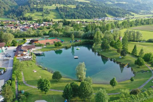 Baden in steirischen Seen & Erlebnisbädern